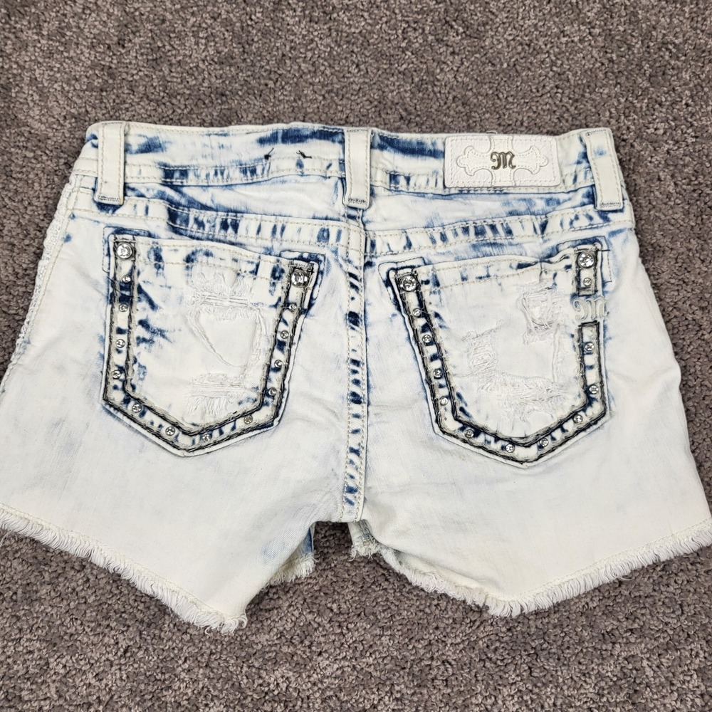 Miss Me Signature Shorts Women 29 Fits 31x3.5 Blue Lace Crystal Distressed Denim - Picture 2 of 10